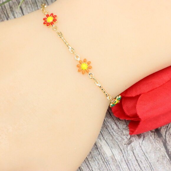 "Trendy Handmade Bracelet – A Stylish Gift for Women & Girls, MAR091626 - Picture 9 of 11